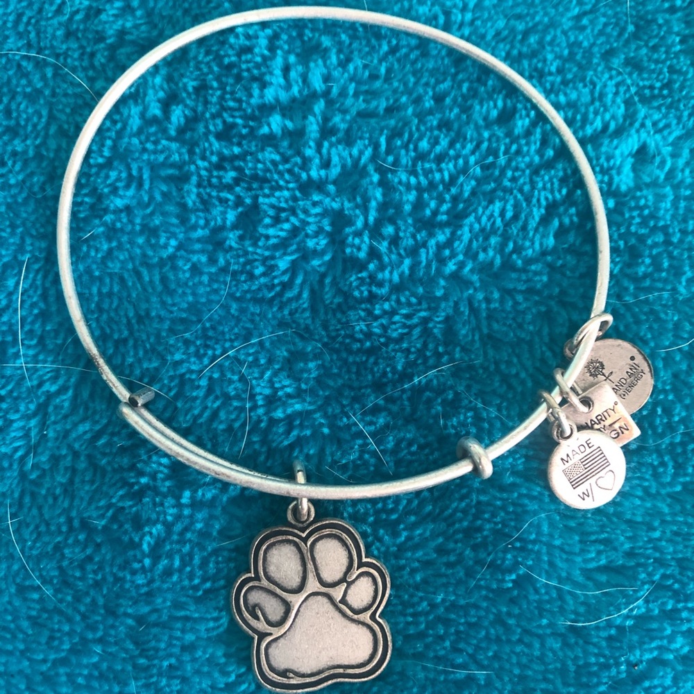 Paw print bracelet